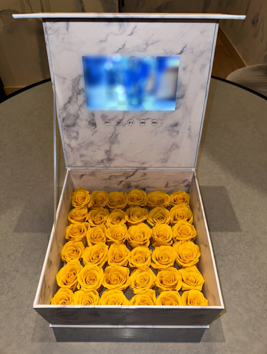 VIDEO ROSE BOX