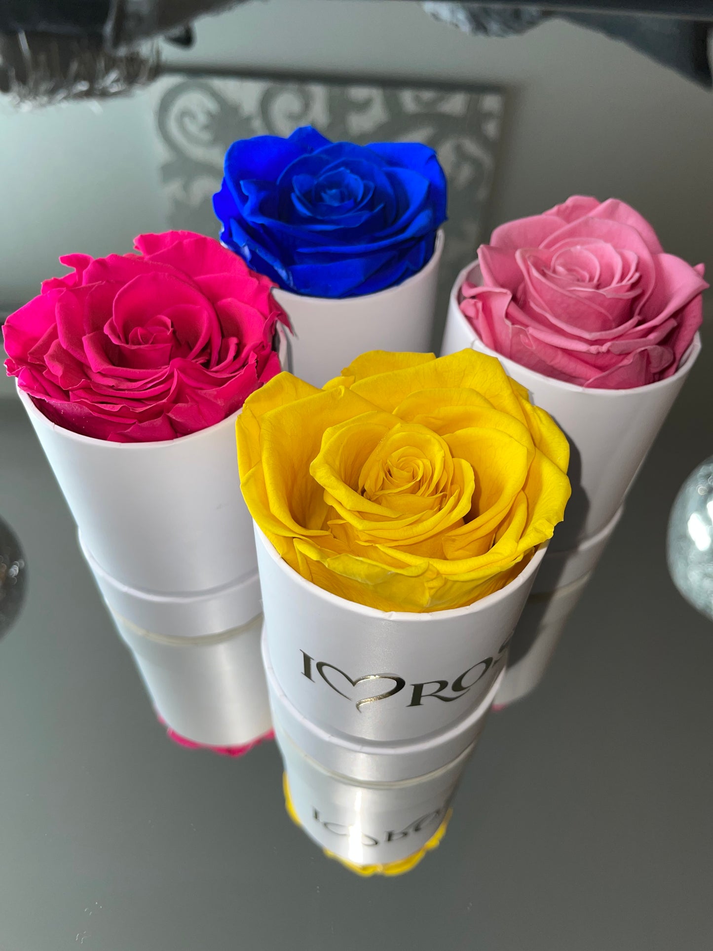 THE SINGLE ROSE